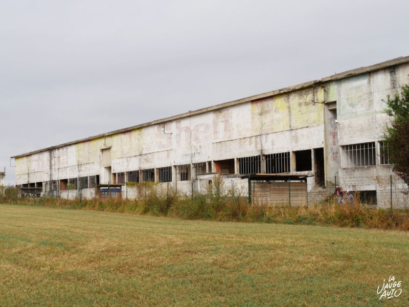 Tribunes couvertes - Circuit Reims-Gueux - La Jauge Auto