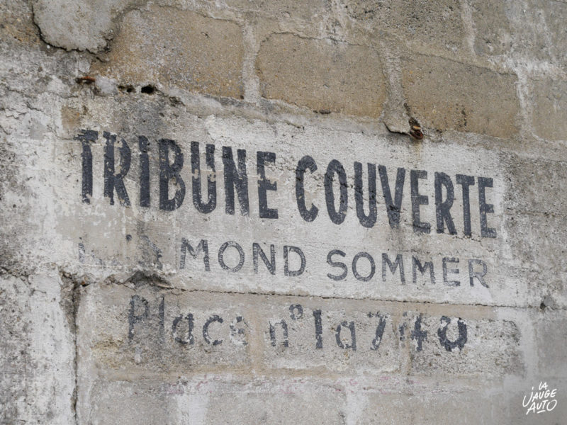 Tribune Raymond Sommer - Circuit Reims-Gueux - La Jauge Auto