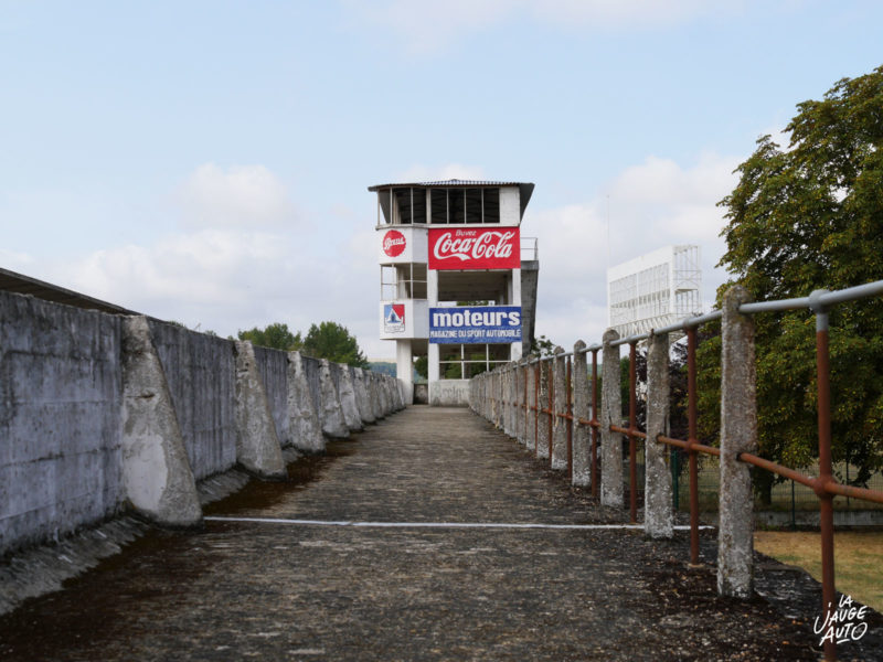 Tribunes et stands - Circuit Reims-Gueux - La Jauge Auto