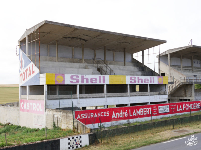 Tribunes et stands - Circuit Reims-Gueux - La Jauge Auto